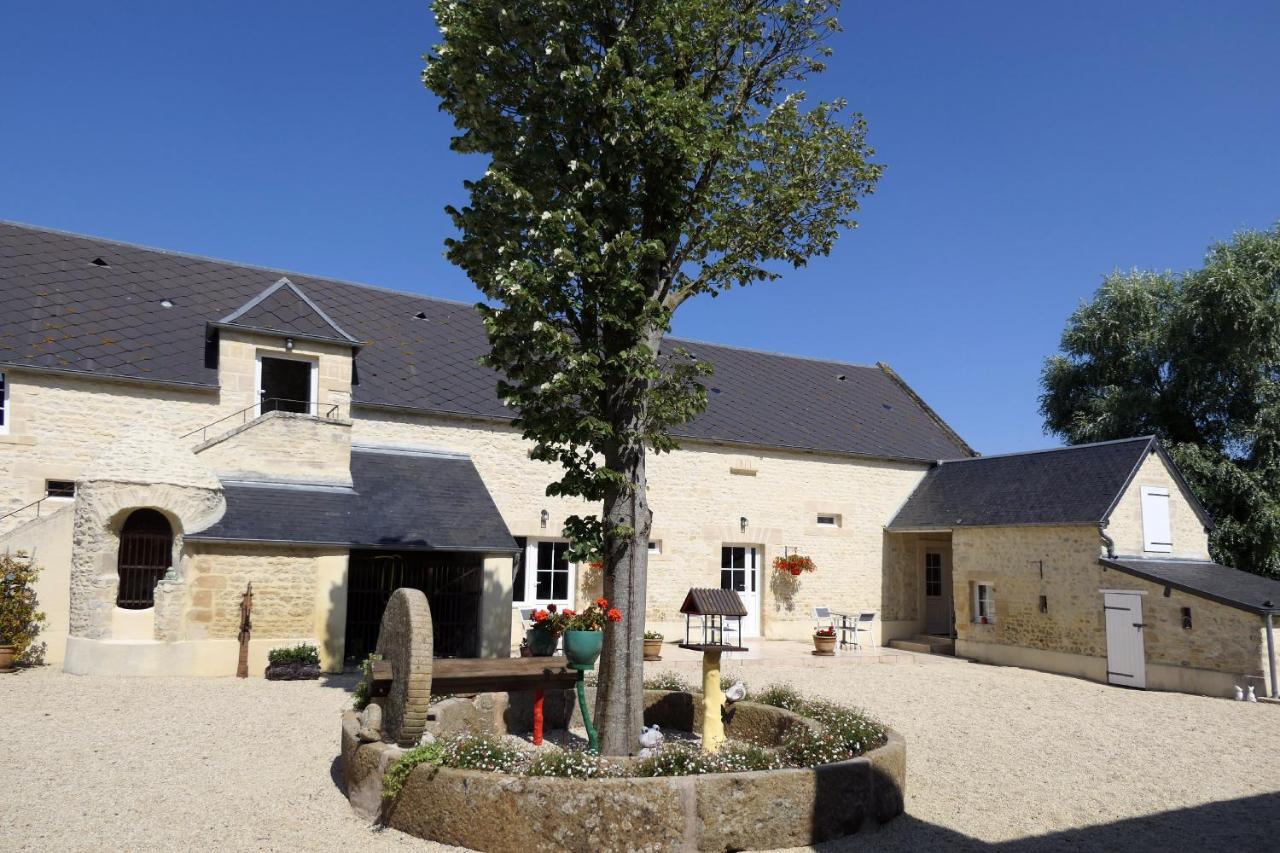 Les Perelles Bed & Breakfast Saint-Vigor-le-Grand ภายนอก รูปภาพ