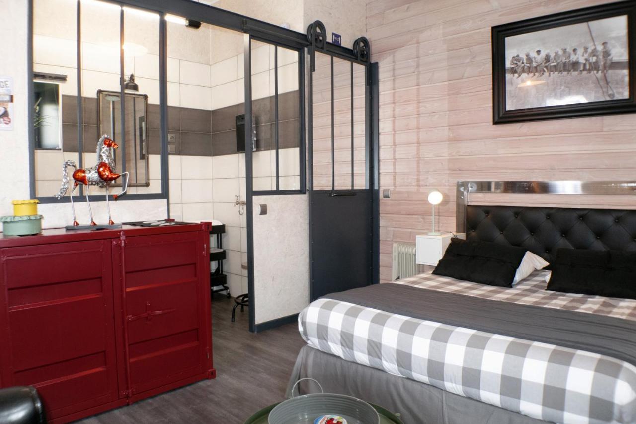 Les Perelles Bed & Breakfast Saint-Vigor-le-Grand ภายนอก รูปภาพ